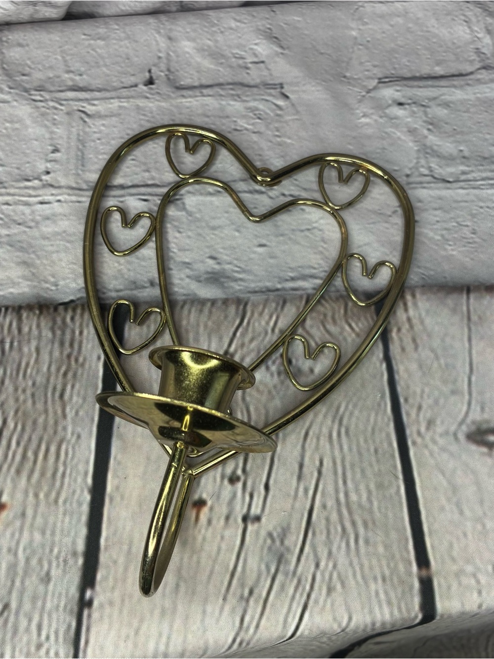Vtg Shabby Chic Brass-Plated Wire Heart Sconce Taper Candle Holder Wall Decor